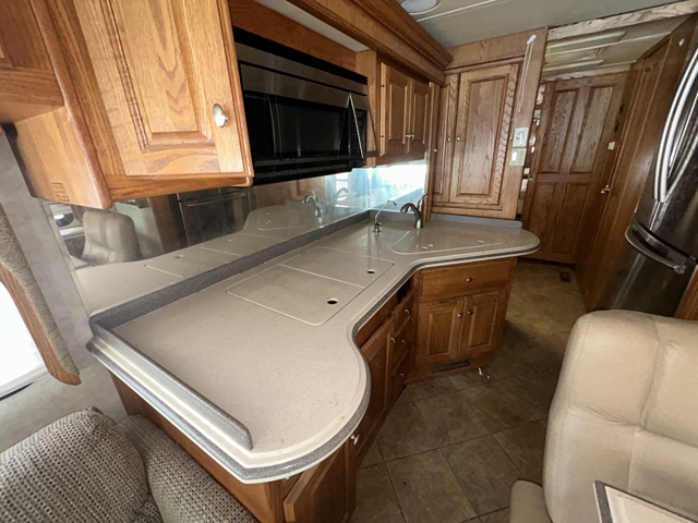 2005 Holiday Rambler Ambassador 38PDQ — photo 6 of 8