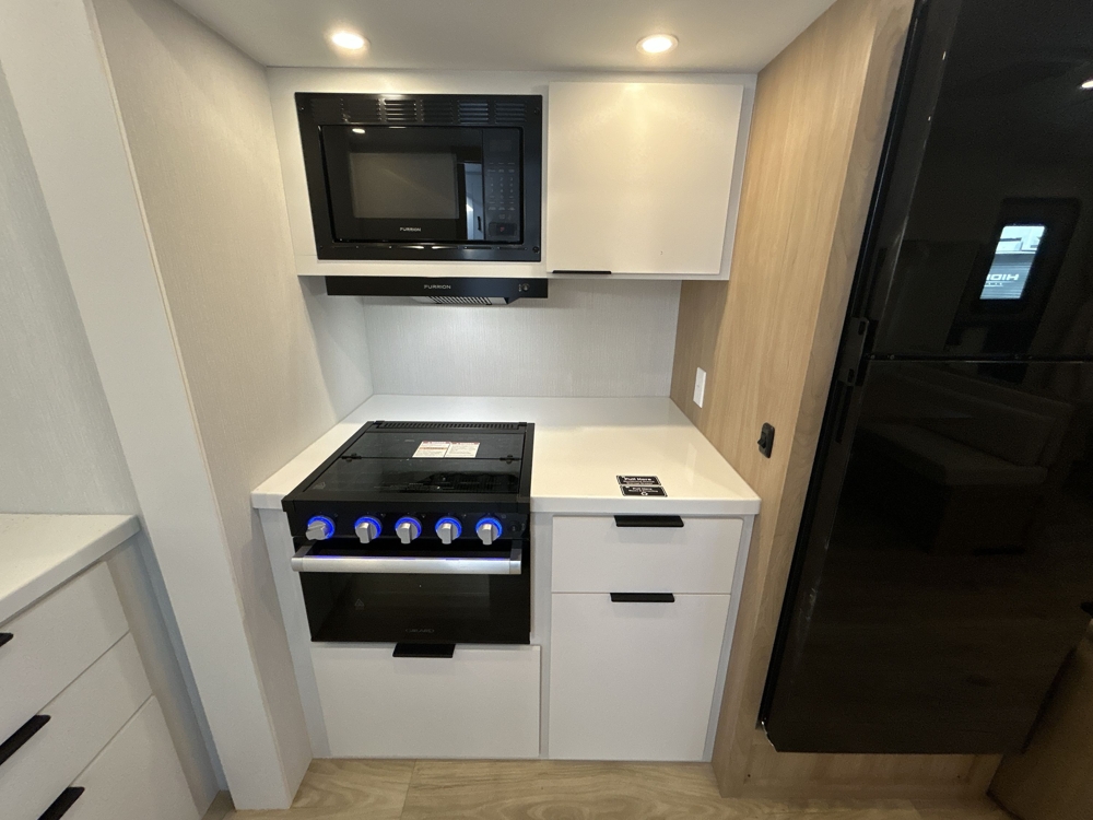 2026 Winnebago Thrive 22MLS — photo 8 of 8