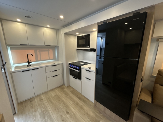 2026 Winnebago Thrive 22MLS — photo 7 of 8