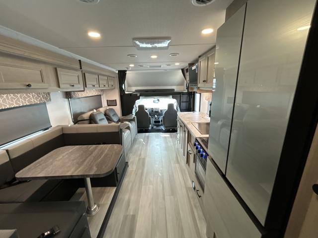 2026 Forest River Sunseeker 3010DSF — photo 6 of 8