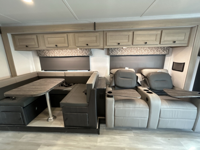 2026 Forest River Sunseeker 3010DSF — photo 5 of 8