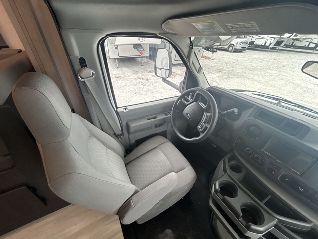 2026 Forest River Sunseeker LE 2150SF — photo 8 of 8