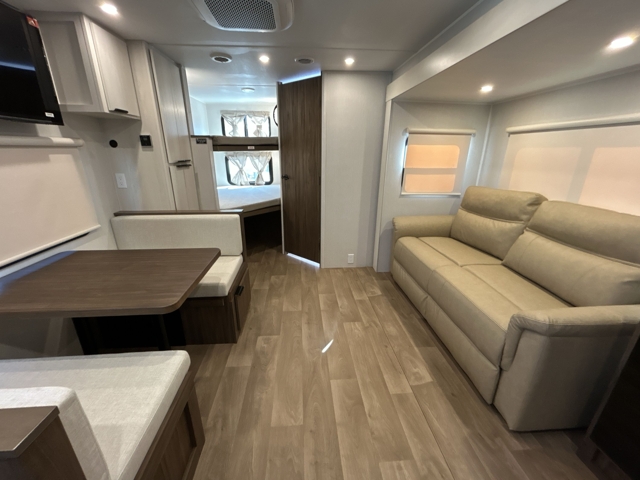 2026 Winnebago Access 25BH — photo 5 of 8