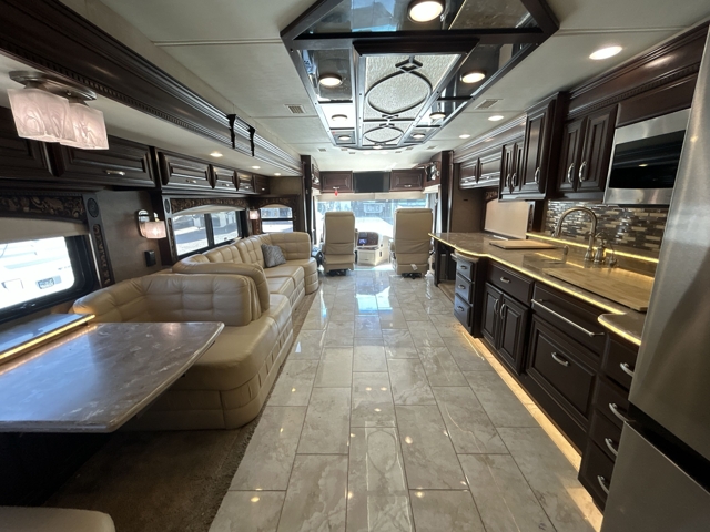 2016 Entegra Coach Anthem 44DLQ — photo 5 of 8
