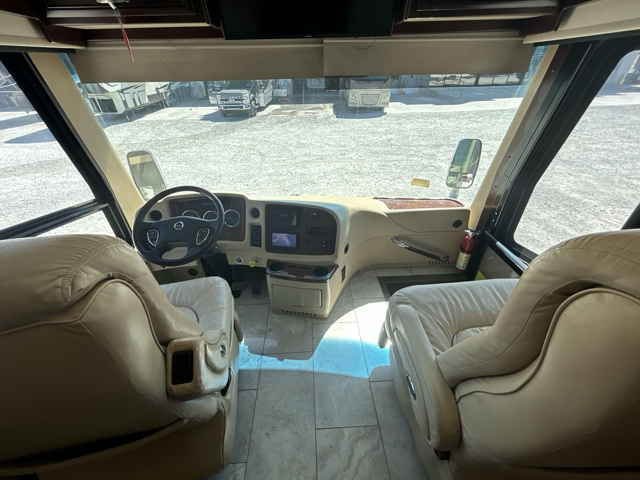 2016 Entegra Coach Anthem 44DLQ — photo 6 of 8
