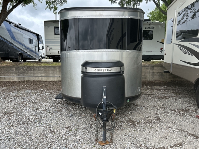2018 Airstream Basecamp 16 — photo 3 of 8