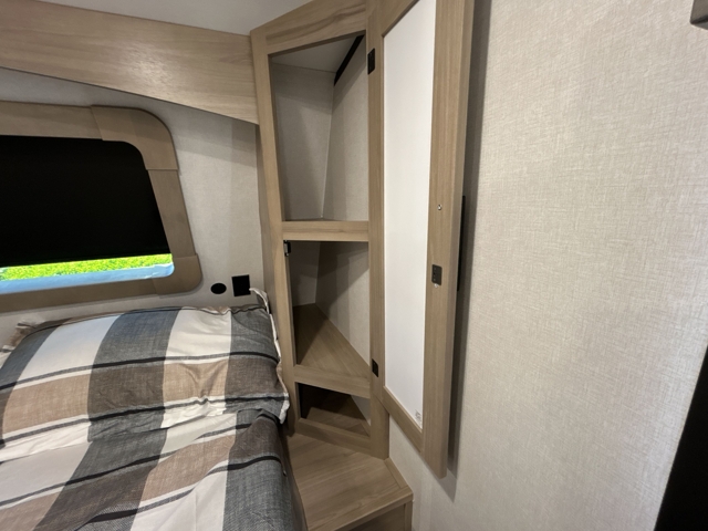 2026 Keystone Coleman Legacy 2800SUNDECK — photo 8 of 8