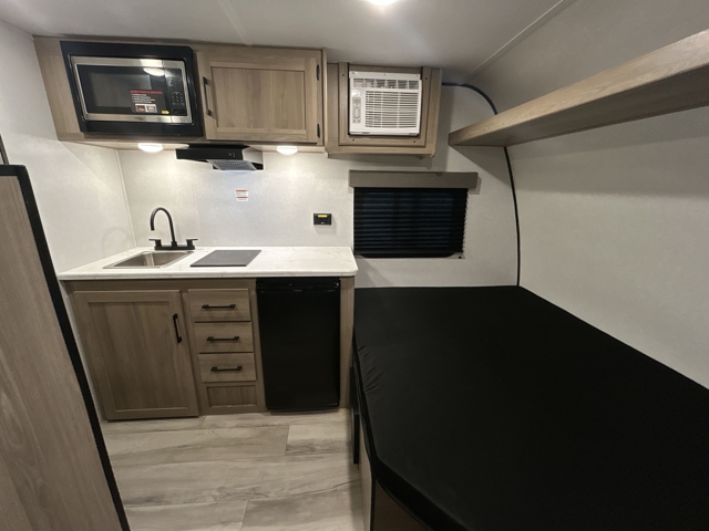 2027 Keystone Coleman 13B — photo 4 of 8