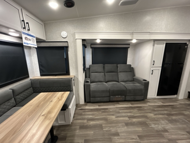 2025 Jayco Eagle HT 25RUC — photo 4 of 8