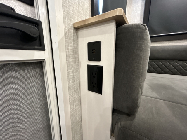 2025 Jayco Eagle HT 25RUC — photo 8 of 8