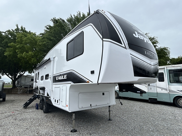 2025 Jayco Eagle HT 25RUC — photo 1 of 8