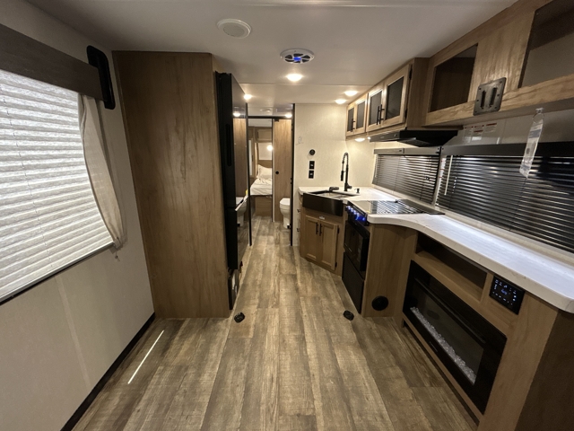 2024 Forest River Grey Wolf 24RRT — photo 6 of 8