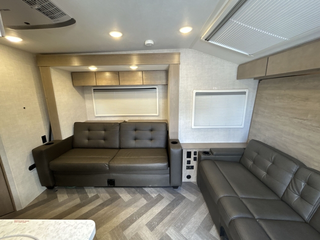 2023 Ember Overland 191MDB — photo 3 of 8
