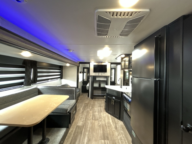 2022 Forest River Grey Wolf 26DBH — photo 6 of 8