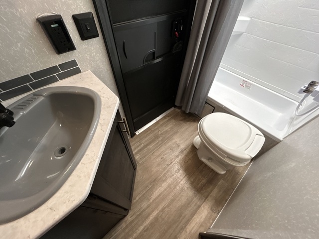 2022 Forest River Grey Wolf 26DBH — photo 8 of 8