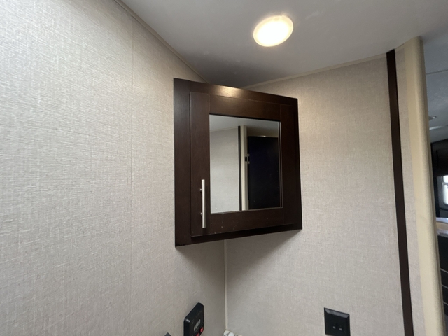 2019 K-Z RV Sportsmen LE 271BHLE — photo 7 of 8