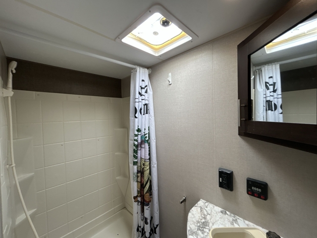 2019 K-Z RV Sportsmen LE 271BHLE — photo 6 of 8