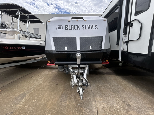 2021 Black Series Black Series Caravan HQ21 — photo 4 of 8