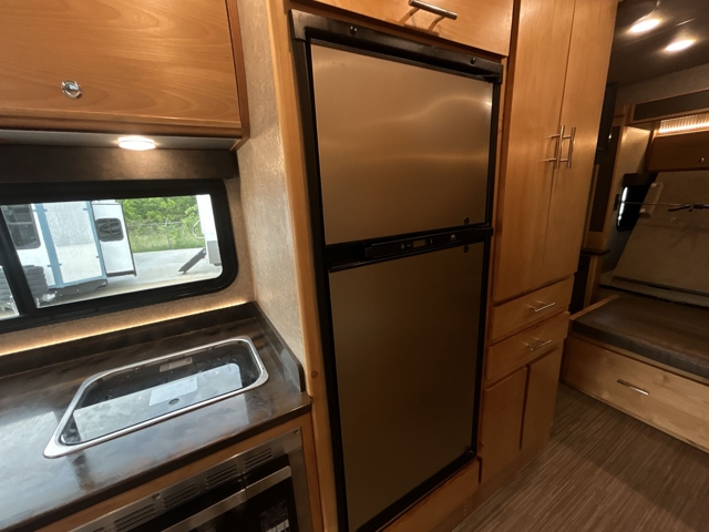 2017 Tiffin Wayfarer 24QW — photo 8 of 8