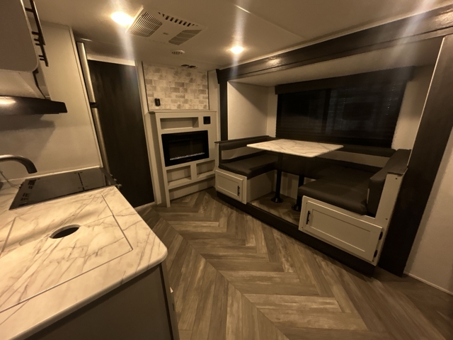 2022 Forest River Wildwood FSX 280RTX — photo 3 of 8