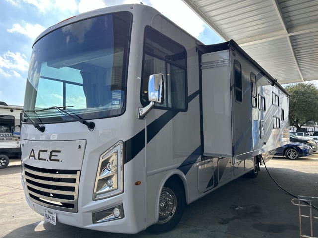 2025 Thor Ace 32B — photo 7 of 8