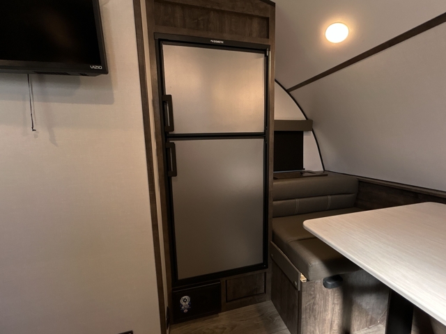 2023 Riverside RV Retro 165 — photo 8 of 8