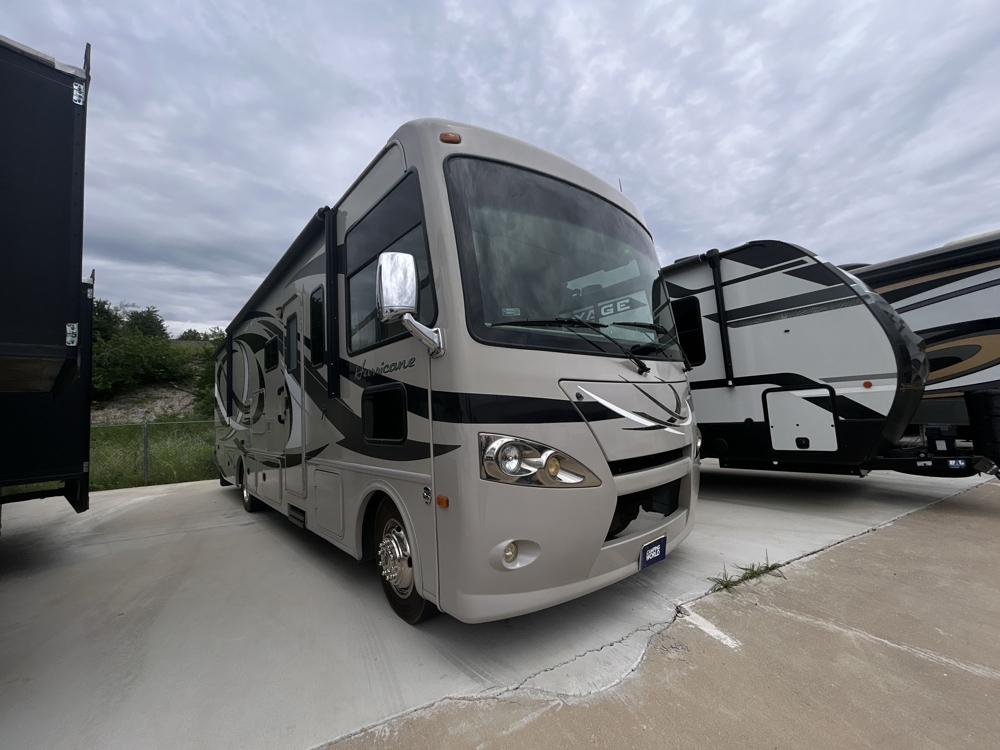 2014 THOR HURRICANE 32A