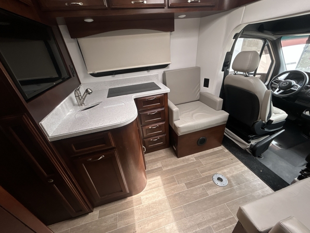2020 Regency Ultra Brougham 25TB — photo 3 of 8