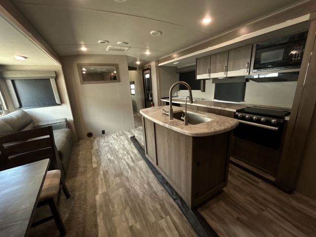 2021 Grand Design Imagine 2670MK — photo 3 of 8