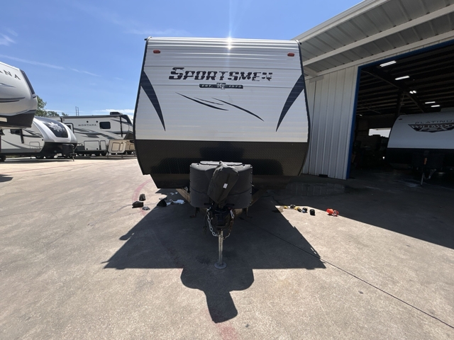 2018 K-Z RV Sportsmen 323BHK — photo 4 of 8