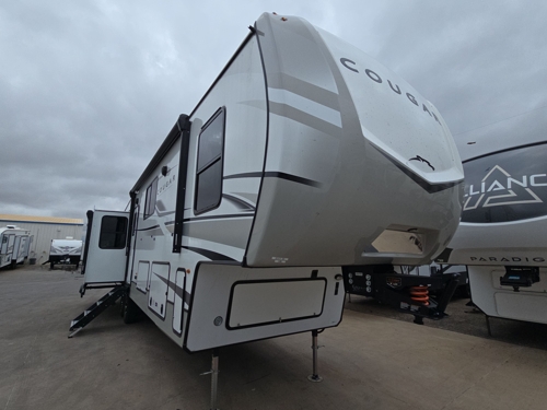 RV carousel image 1
