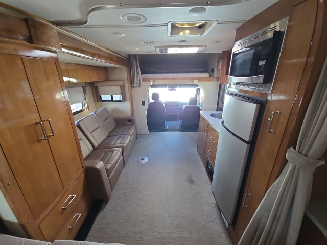 2021 Renegade Vienna 25VFWS — photo 3 of 8