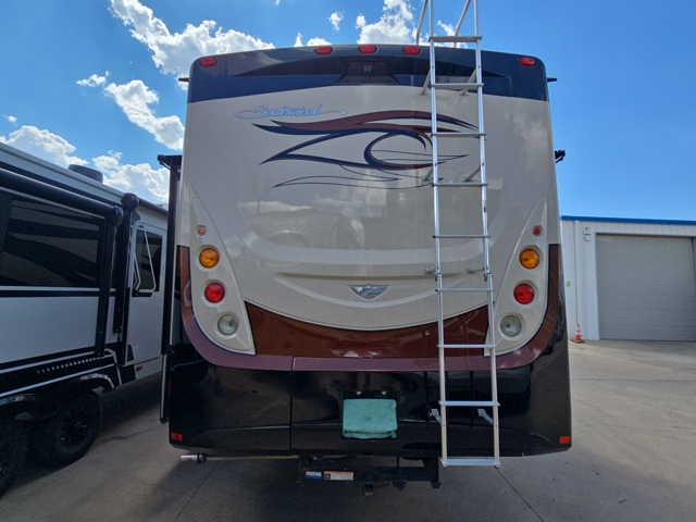 2012 Fleetwood Southwind 36D — photo 7 of 8