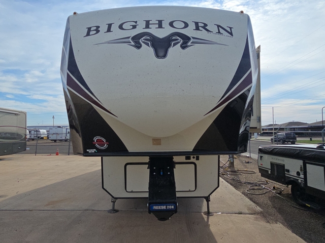 2018 Heartland Bighorn 3160EL — photo 5 of 8