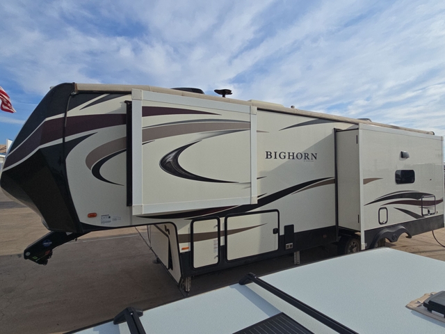 2018 Heartland Bighorn 3160EL — photo 7 of 8