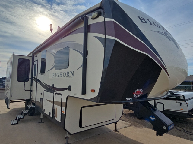 2018 Heartland Bighorn 3160EL — photo 1 of 8