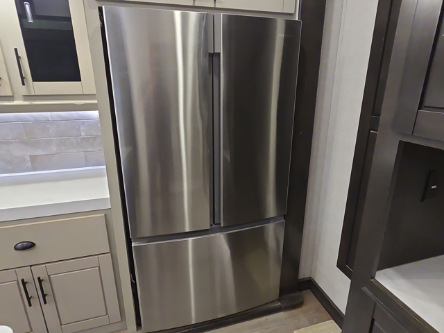 2021 Crossroads Redwood 4150RD — photo 8 of 8