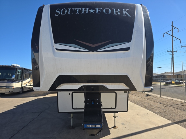 2023 Cruiser RV South Fork 3780MB — photo 4 of 8