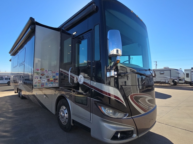 2016 Tiffin Phaeton 44OH — photo 1 of 8