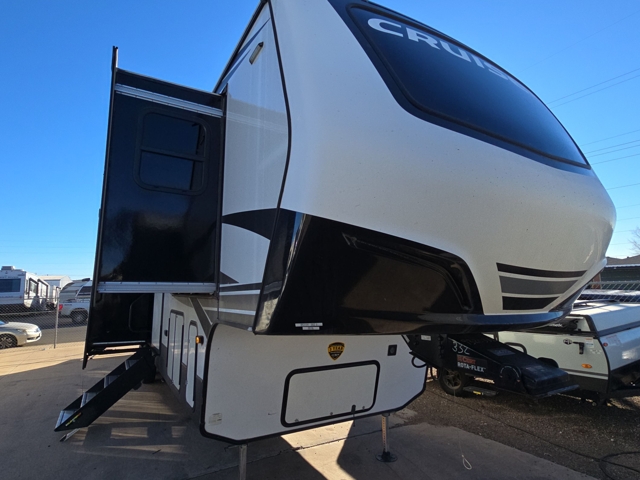 2022 Crossroads Cruiser 3851BL — photo 4 of 8