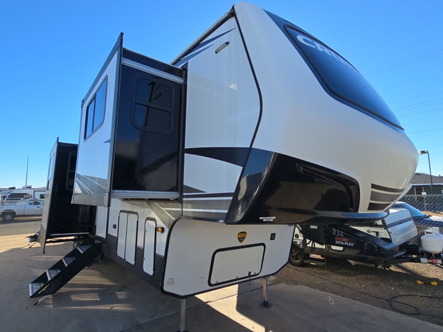 2022 Crossroads Cruiser 3851BL — photo 1 of 8