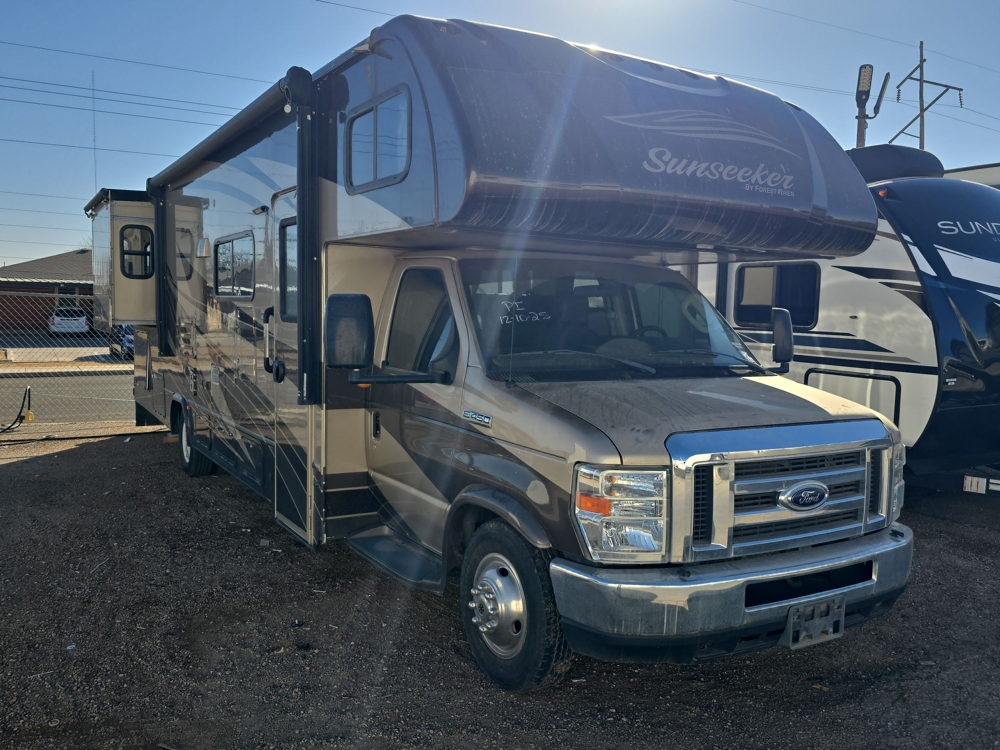2017 FOREST RIVER SUNSEEKER 3010DSF