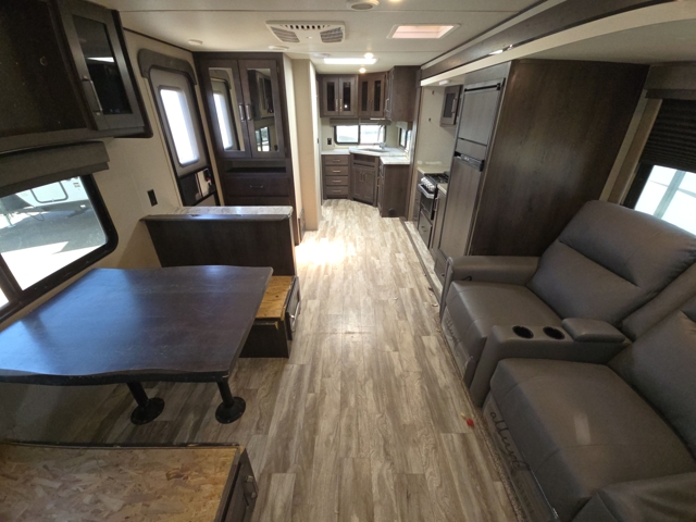 2021 Grand Design Transcend Xplor 240ML — photo 3 of 8