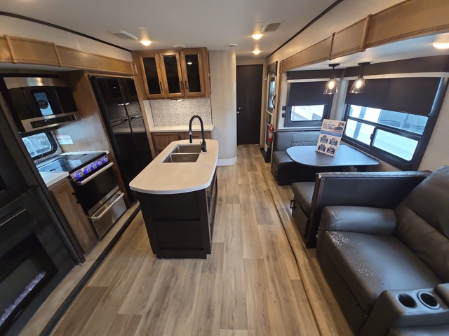 2022 Jayco Eagle HT 312BHOK — photo 4 of 8