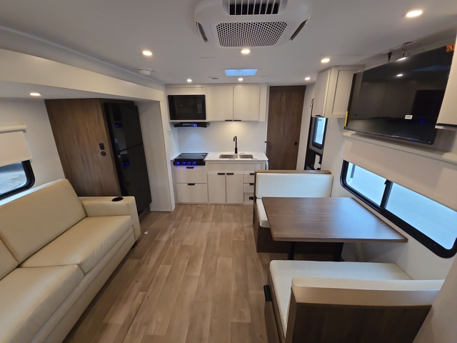 2026 Winnebago Access 25BH — photo 3 of 8