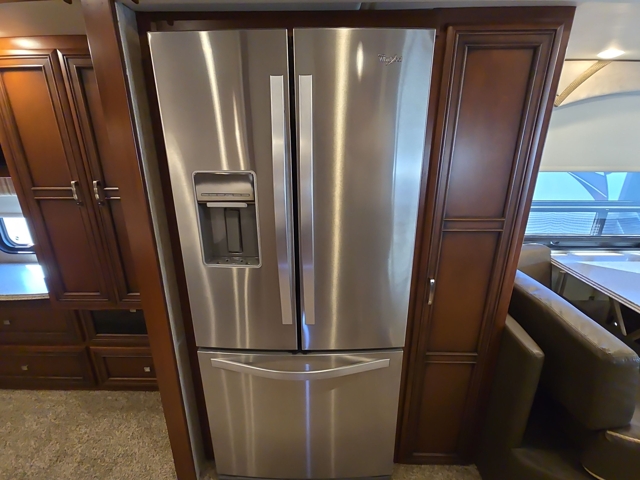 2016 Newmar Ventana 4037 — photo 8 of 8