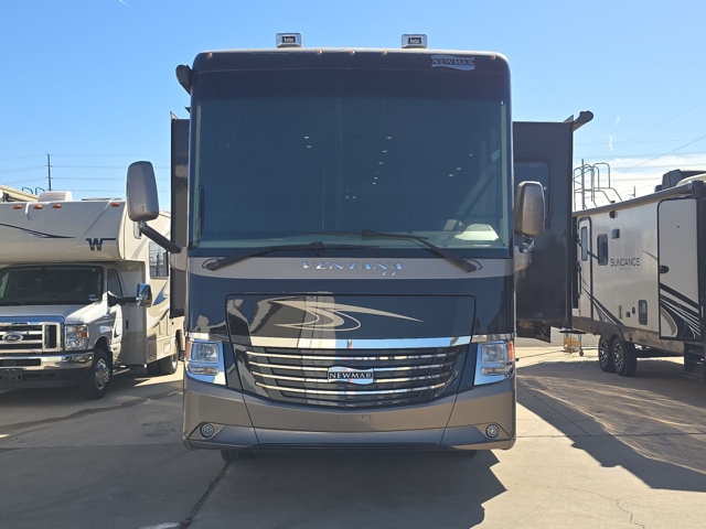 2016 Newmar Ventana 4037 — photo 4 of 8