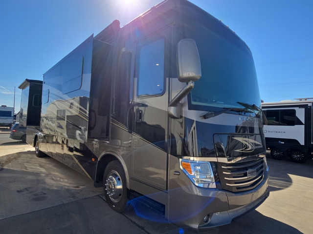 2016 Newmar Ventana 4037 — photo 1 of 8
