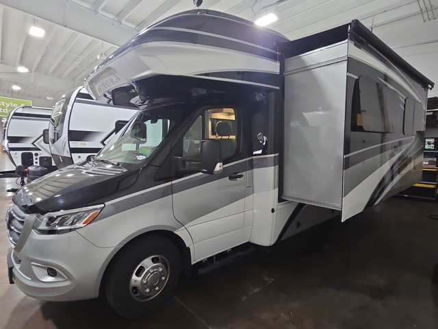 2024 Entegra Coach Qwest 24R — photo 7 of 8