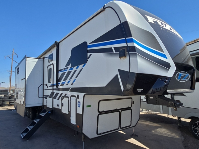 2022 Keystone Fuzion 428 — photo 1 of 8